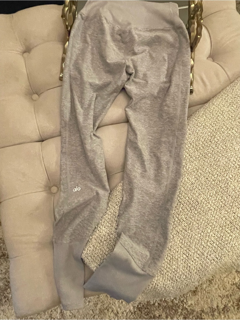 ALO Yoga Light Gray Women's Joggers(NWOT)